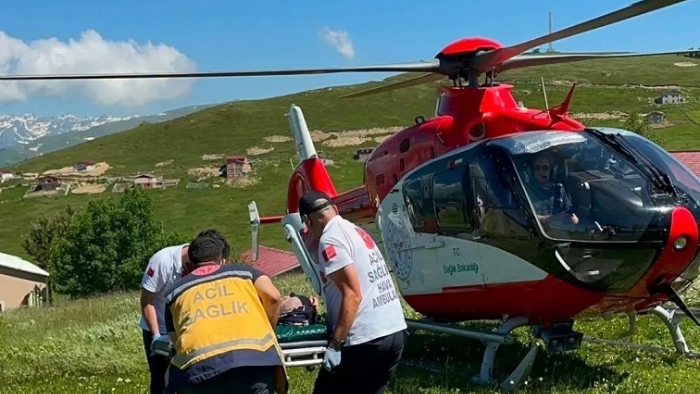 Sultan Murat Yaylası’nda Hastaya Hava Ambulansı ile Hızlı Müdahale